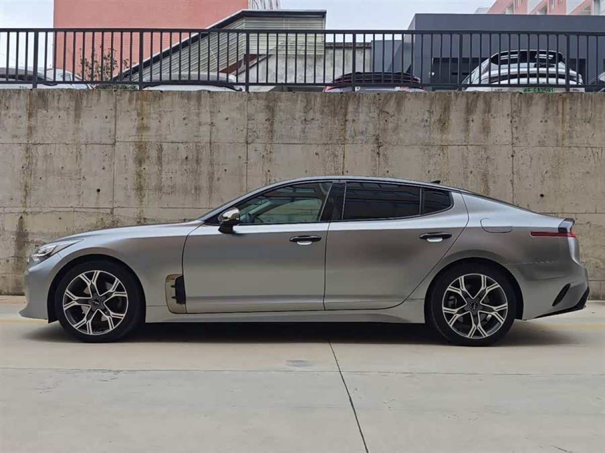 Kia Stinger 2018 изображение автомобиля #4