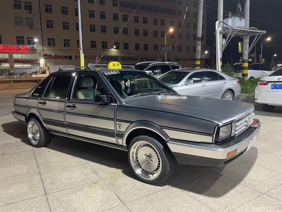 Volkswagen Santana Classic 2009 #4 Volkswagen Santana Classic 2009 صورة سيارة #4