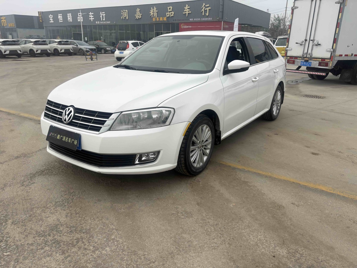 Volkswagen Gran Lavida 2014 immagine di auto #4