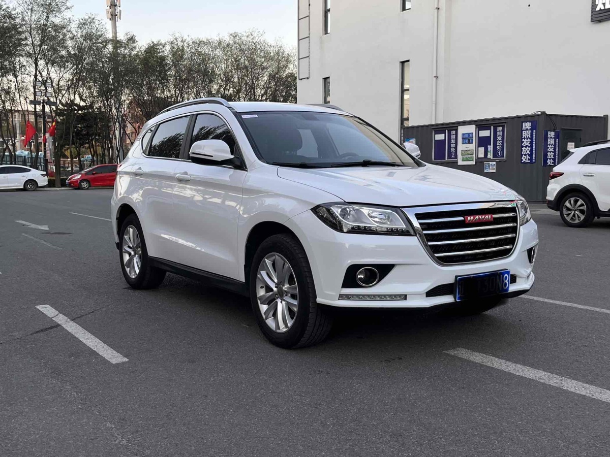 Haval H2 2015 #4 Haval H2 2015 car image #4