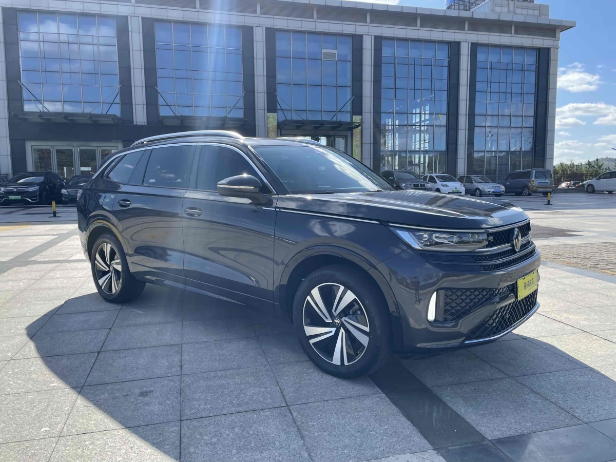 Volkswagen Tavendor 2023 car image #4