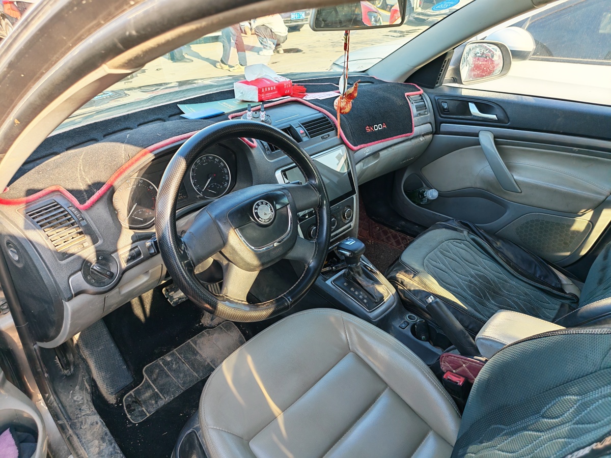 Skoda Octavia (Imported) 2013 image de voiture #4