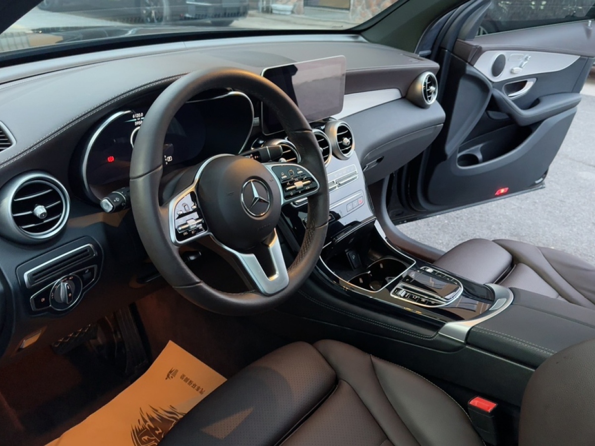 Mercedes-Benz GLC Class 2021 car image #4