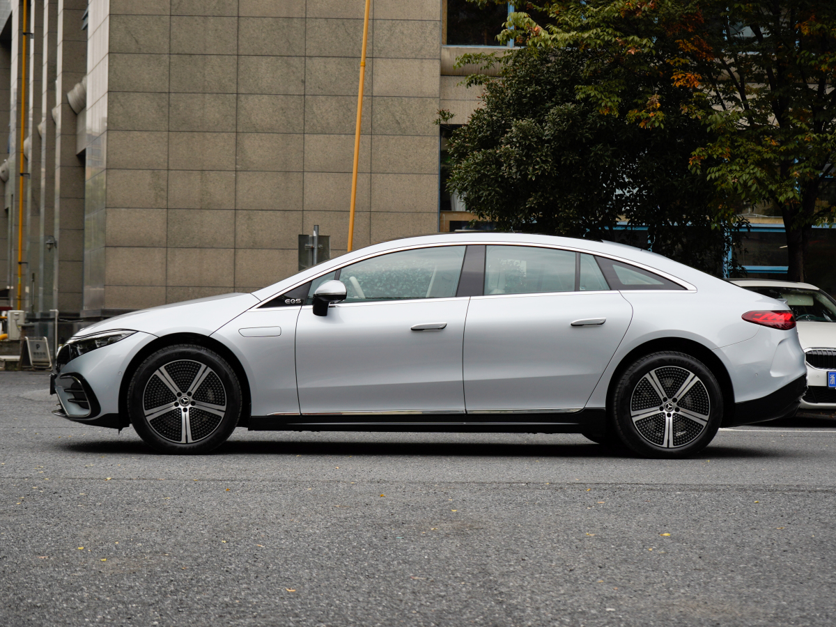 Mercedes-Benz EQS Class 2024 #4 Mercedes-Benz EQS Class 2024 car image #4