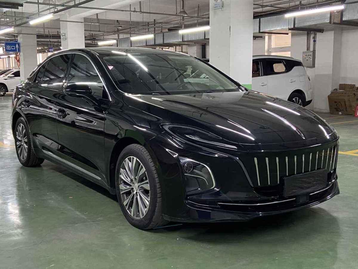 HongQi E-QM5 2023 #4 HongQi E-QM5 2023 car image #4