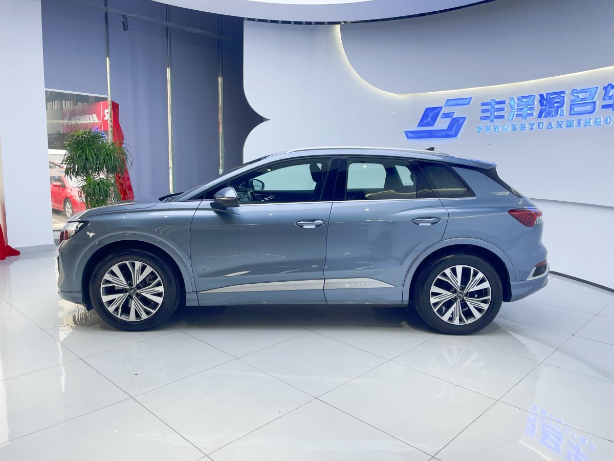 Audi Q4 e-tron 2024 imagem de carro #4