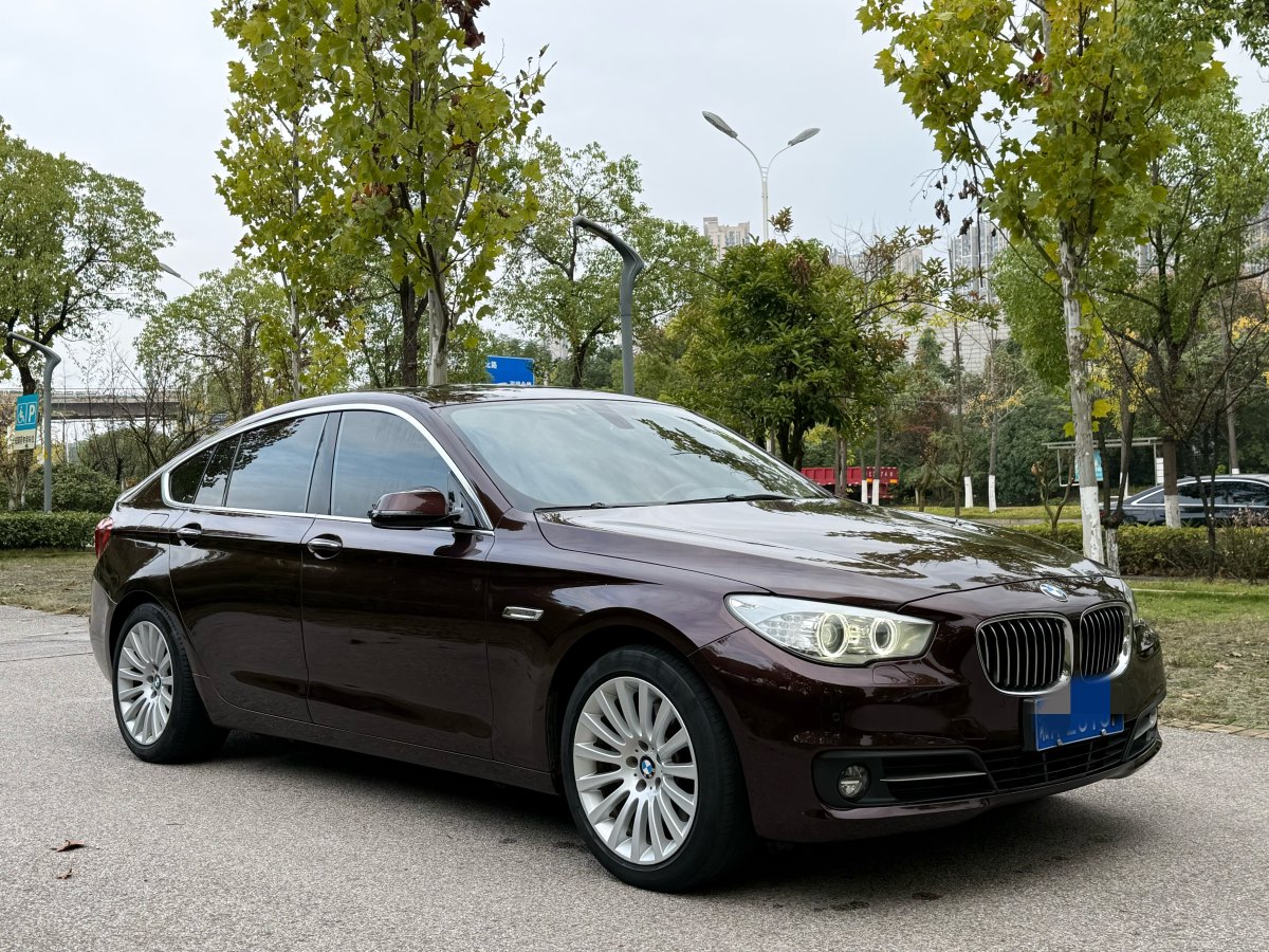 BMW 5 Series GT 2016 immagine di auto #4