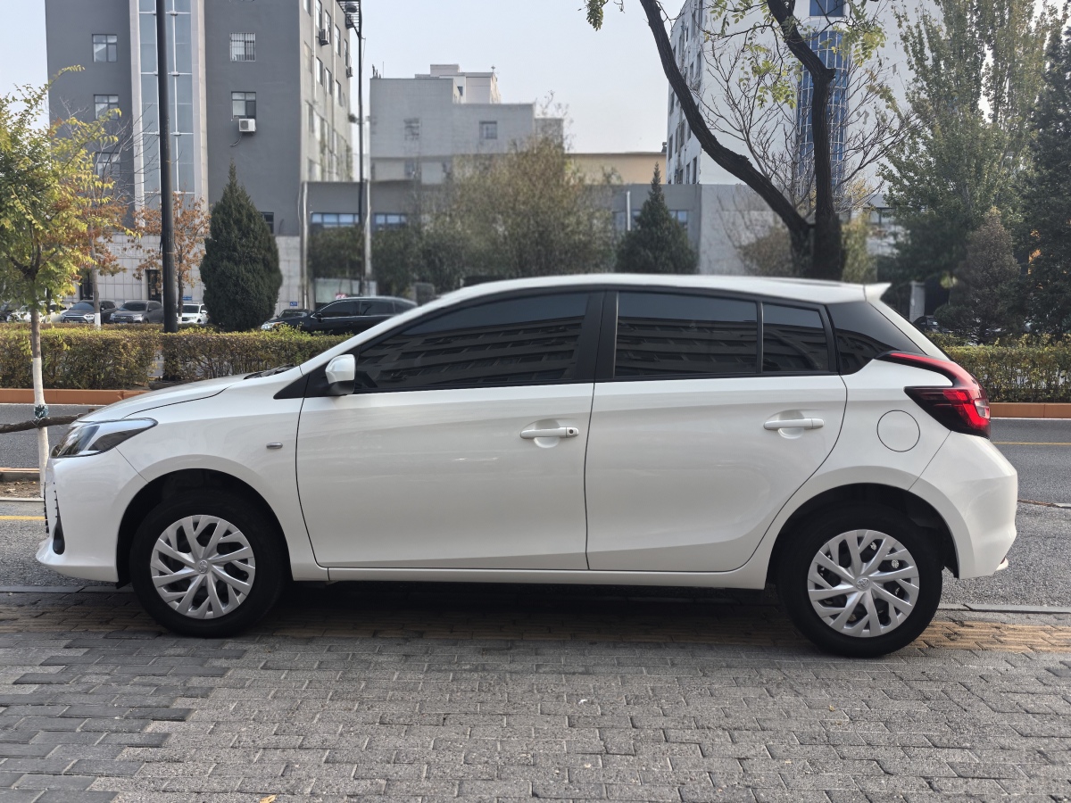 Toyota Vios FS 2021 immagine di auto #4