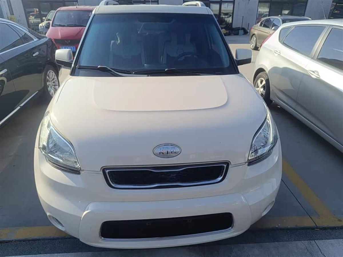 起亚 秀尔 2015 汽车图片 #4