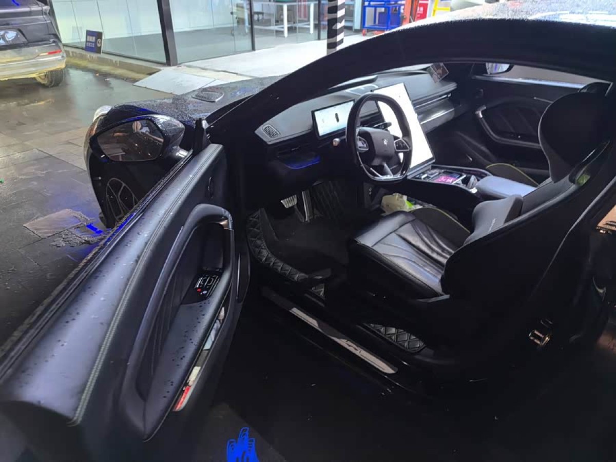 哪吒汽车 哪吒GT 2023 汽车图片 #4