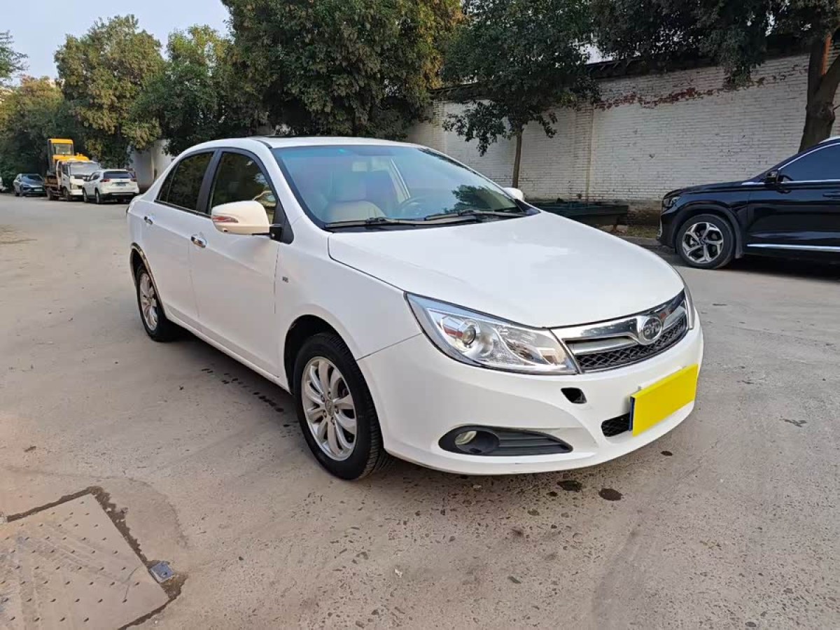 BYD SuRui 2013 car image #4