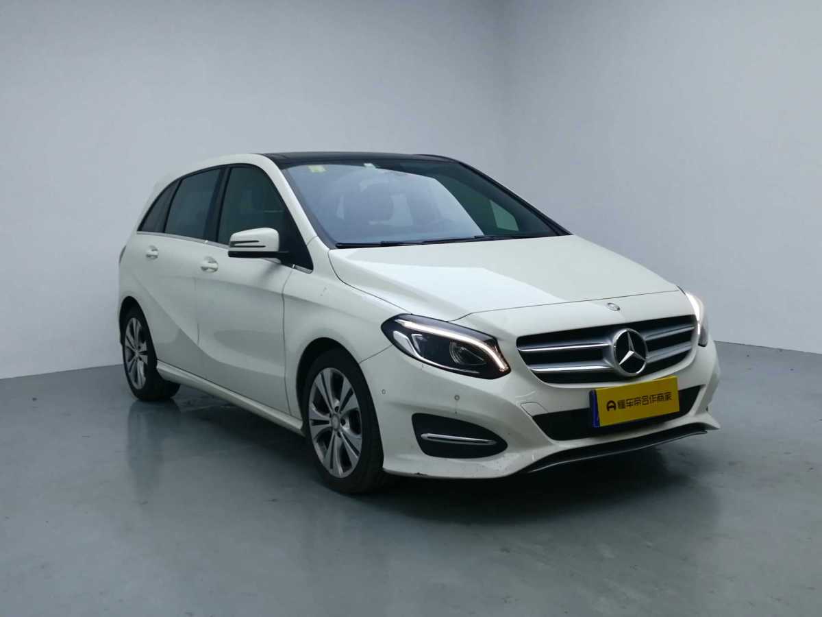 Mercedes-Benz B Class 2015 car image #4