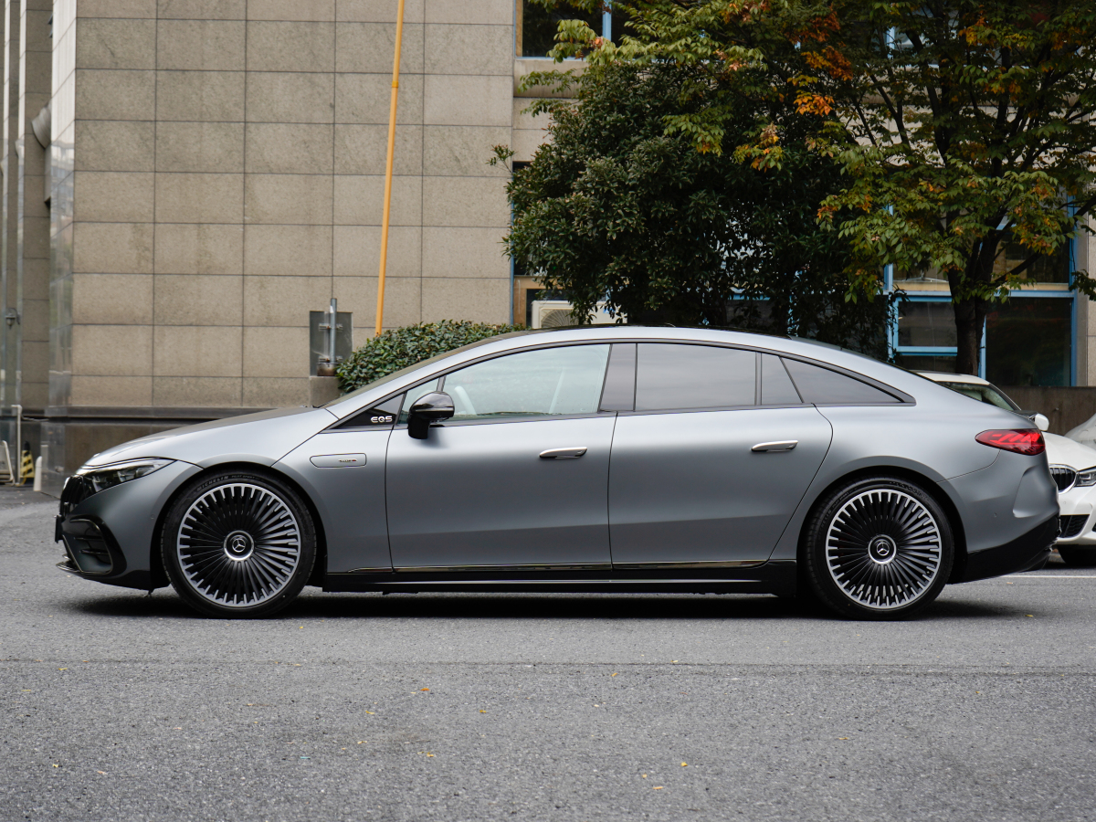 Mercedes-Benz EQS AMG 2024 imagen de coche #4