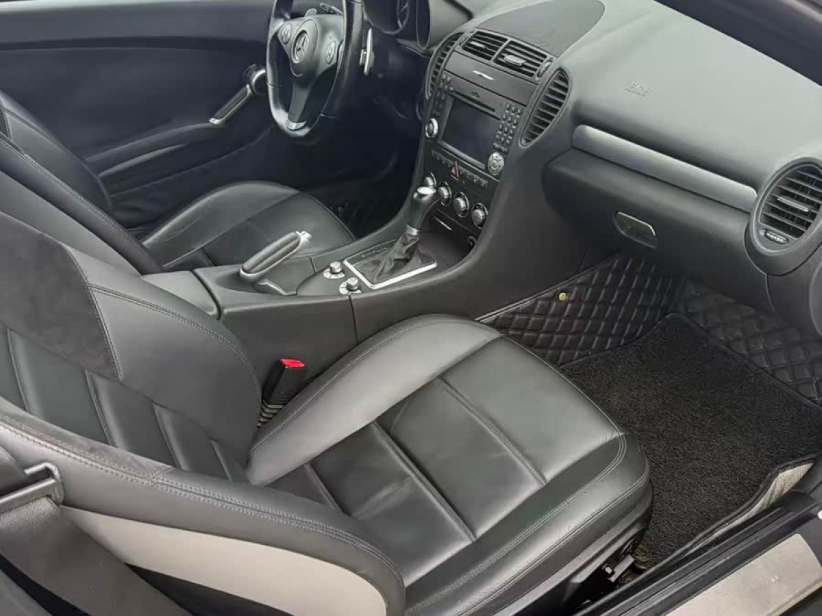 Mercedes-Benz SLK AMG 2011 car image #4