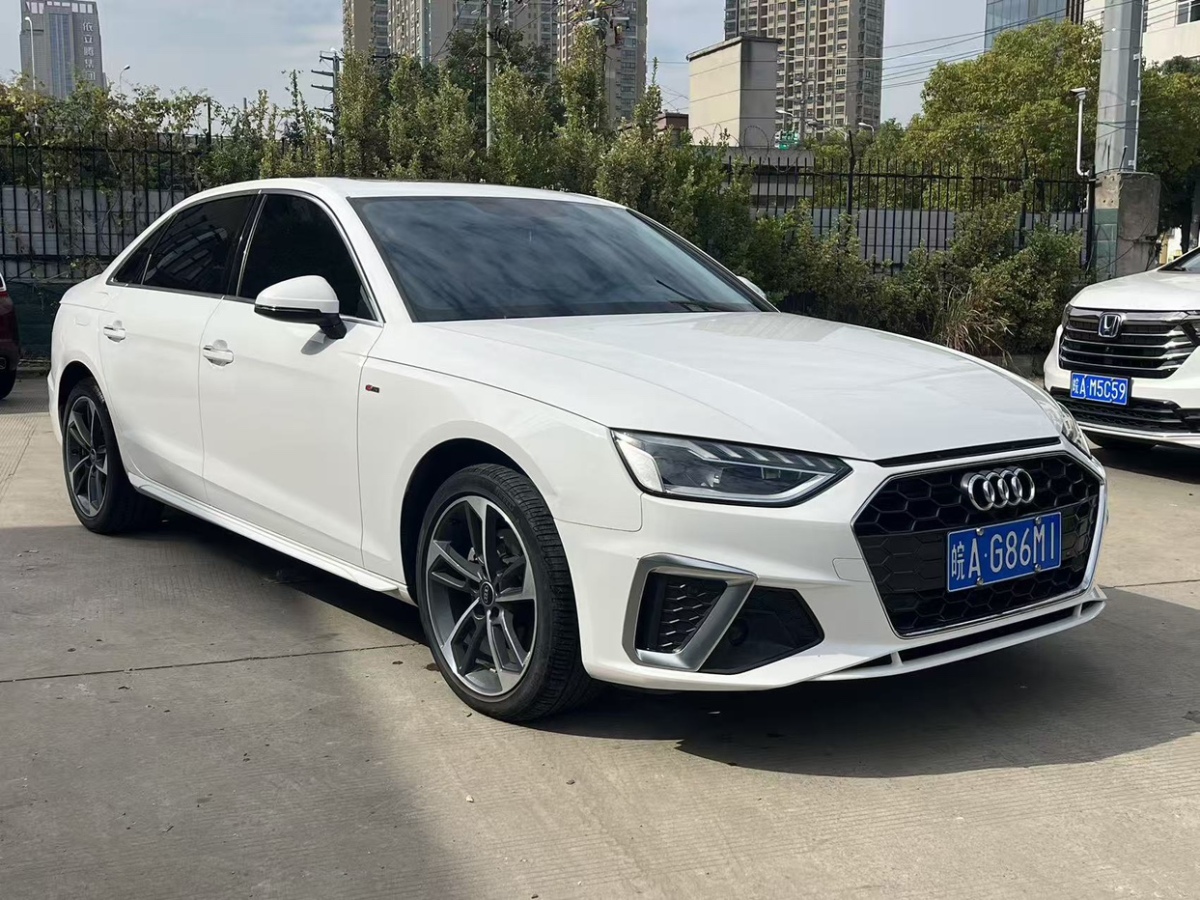 Audi A4 2022 car image #4