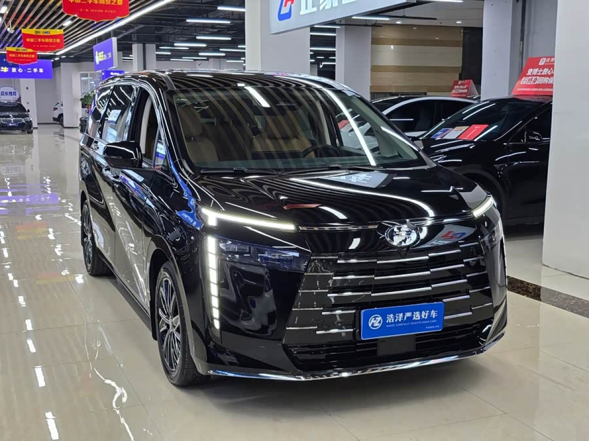 GAC Trumpchi E8 2025 car image #4