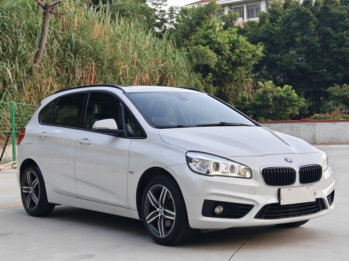 BMW 2 Series 2017 immagine di auto #4