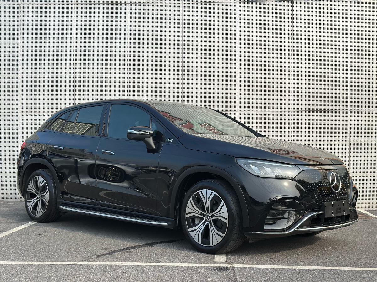 Mercedes-Benz EQE SUV 2023 car image #4