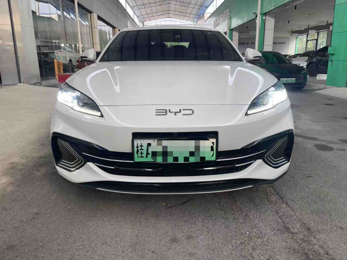 BYD Seal 06 DM-i 2024 immagine di auto #4