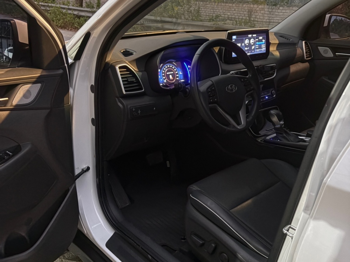 Hyundai Tucson (Imported) 2020 car image #4