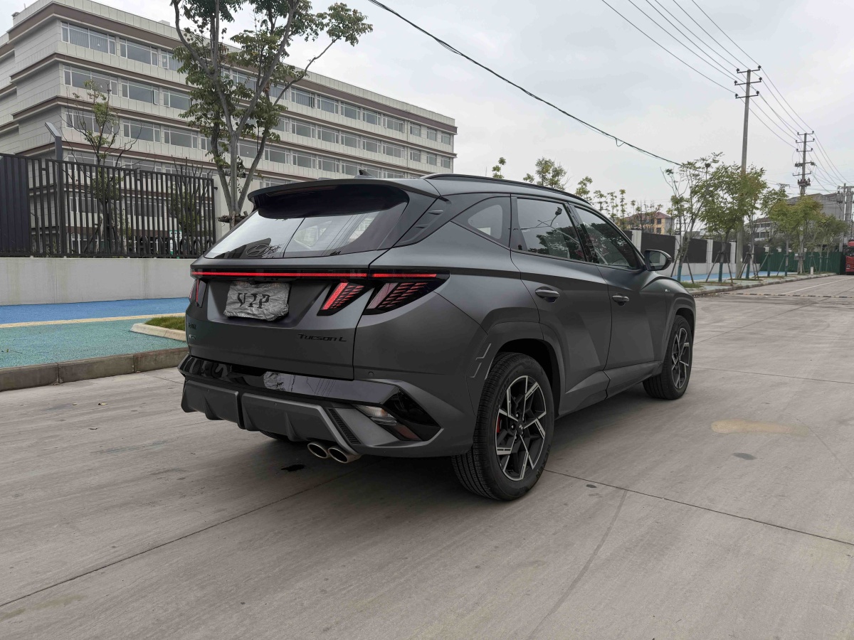 Hyundai Tucson (Imported) 2025 car image #4