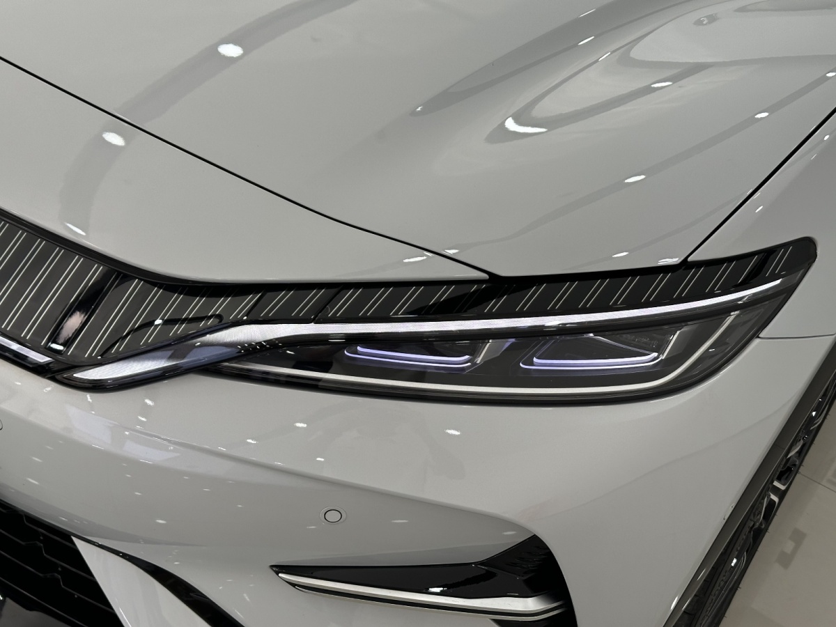 BYD Song 2025 #4 BYD Song 2025 car image #4