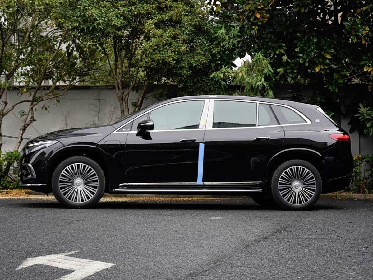 Mercedes-Benz MaybachEQS SUV 2025 car image #4
