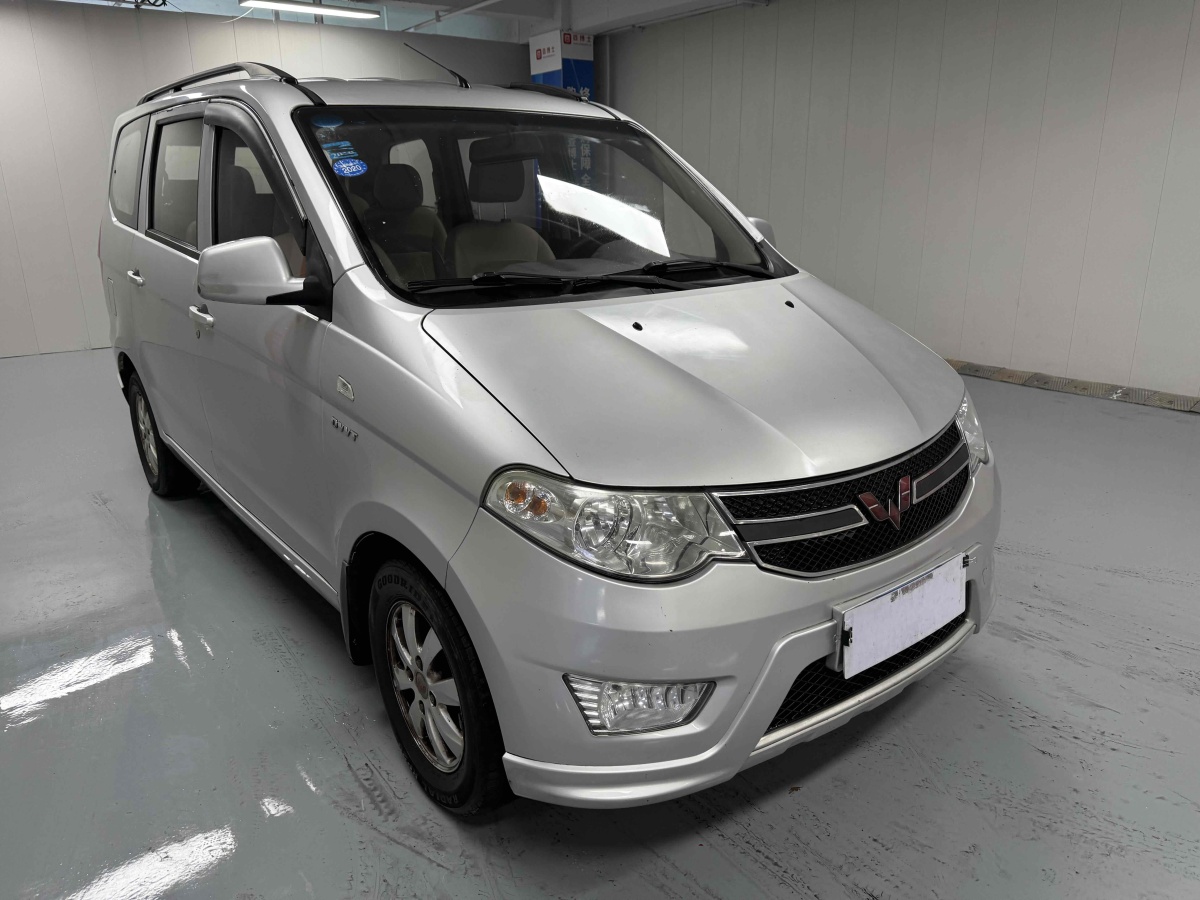 Wuling Hongguang 2017 изображение автомобиля #4