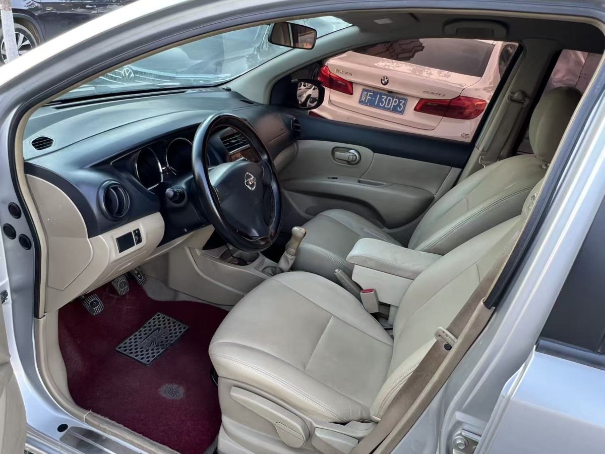 日产 骊威 2014 汽车图片 #4