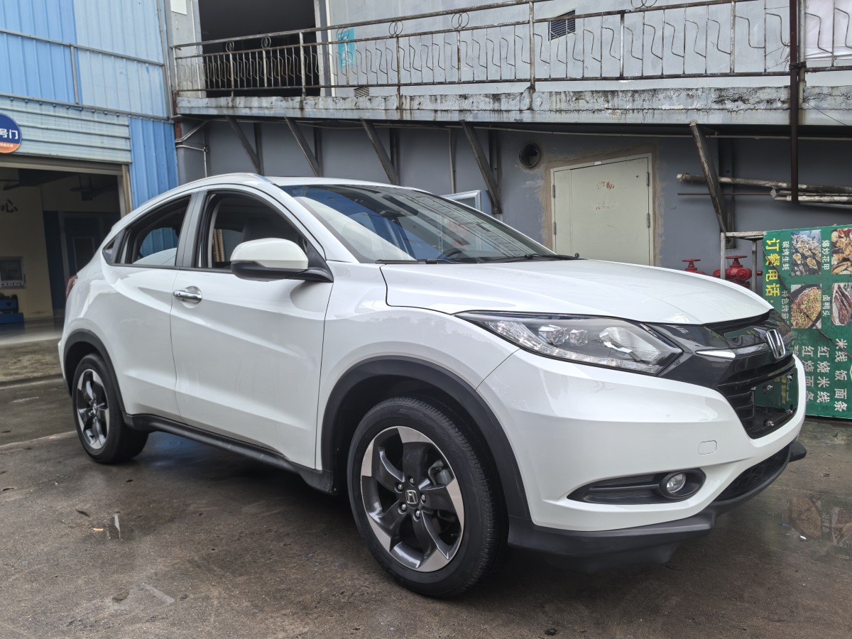 Honda VEZEL 2019 #4 Honda VEZEL 2019 car image #4