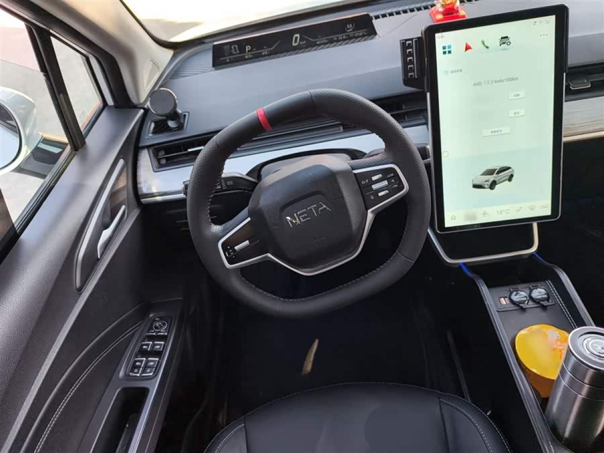 哪吒汽车 哪吒AYA 2023 汽车图片 #4