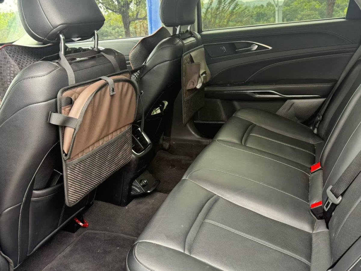 Ford Taurus 2017 car image #4