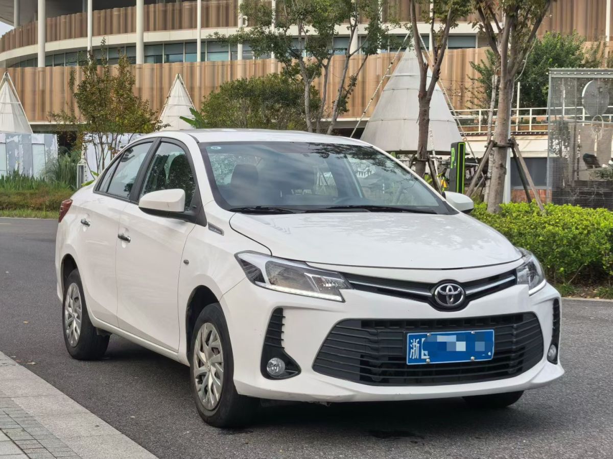 Toyota Vios 2023 immagine di auto #4