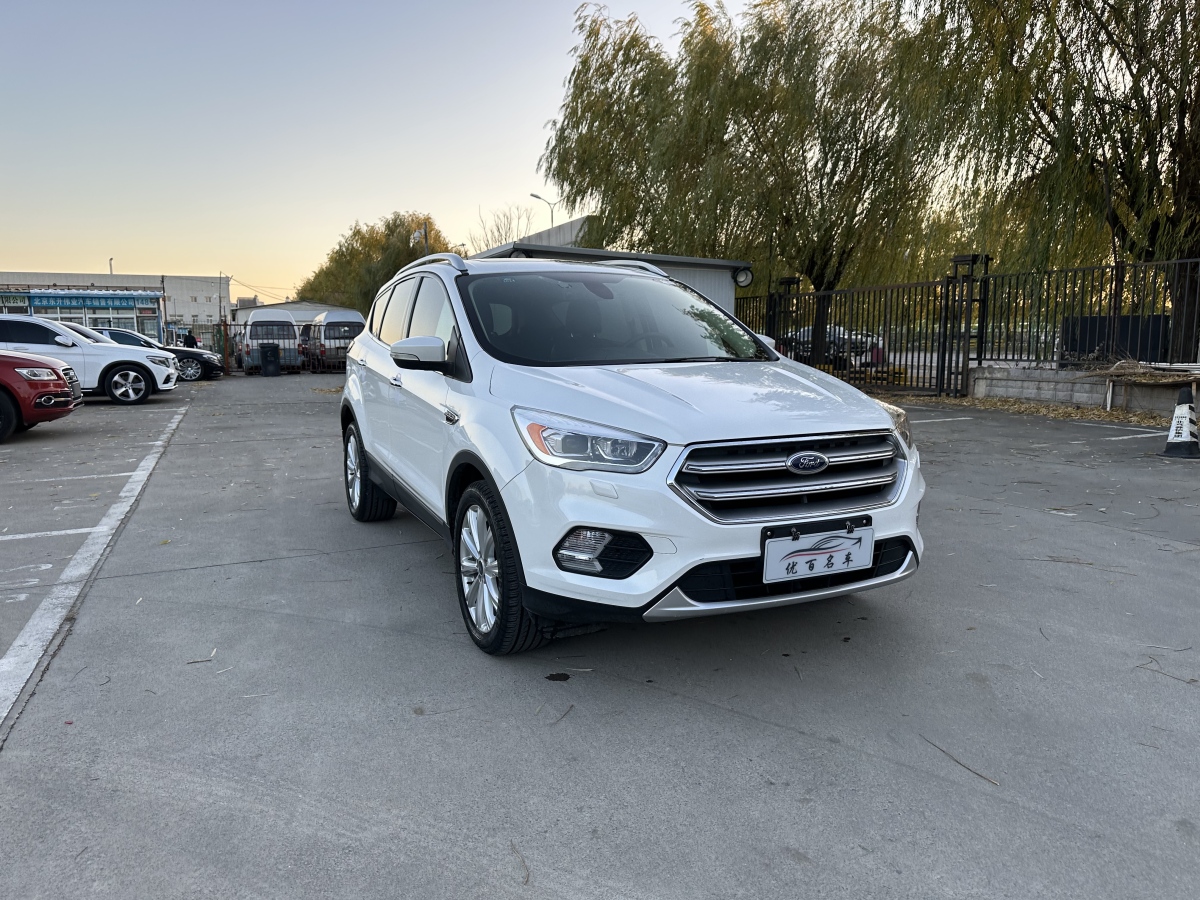 Ford Kuga 2016 car image #4