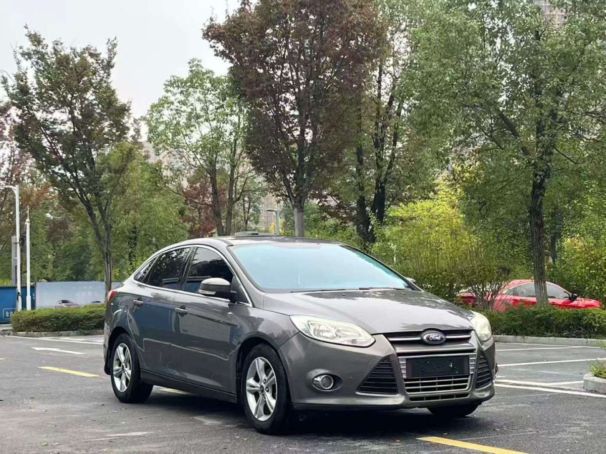 Ford Focus (Imported) 2013 car image #4