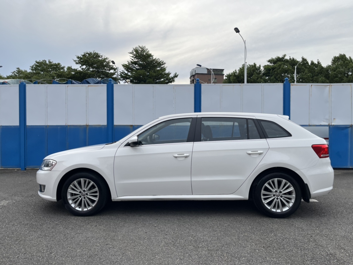 Volkswagen Gran Lavida 2014 immagine di auto #4