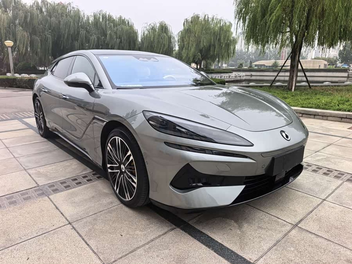 Denza Z9GT 2024 car image #4