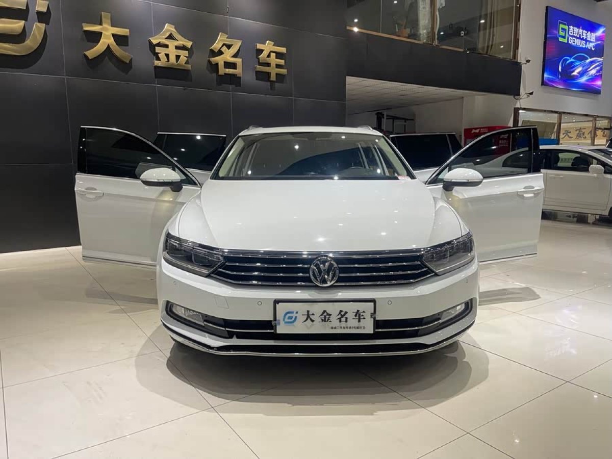 Volkswagen Passat Variant 2017 car image #4