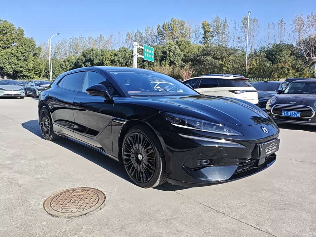 Denza Z9GT 2024 #4 Denza Z9GT 2024 car image #4