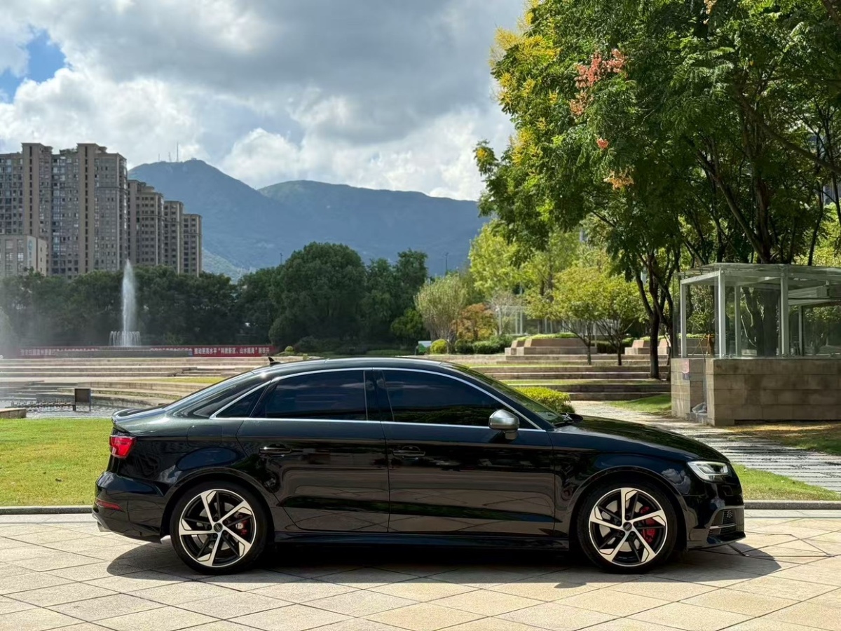 Audi S3 2019 صورة سيارة #4