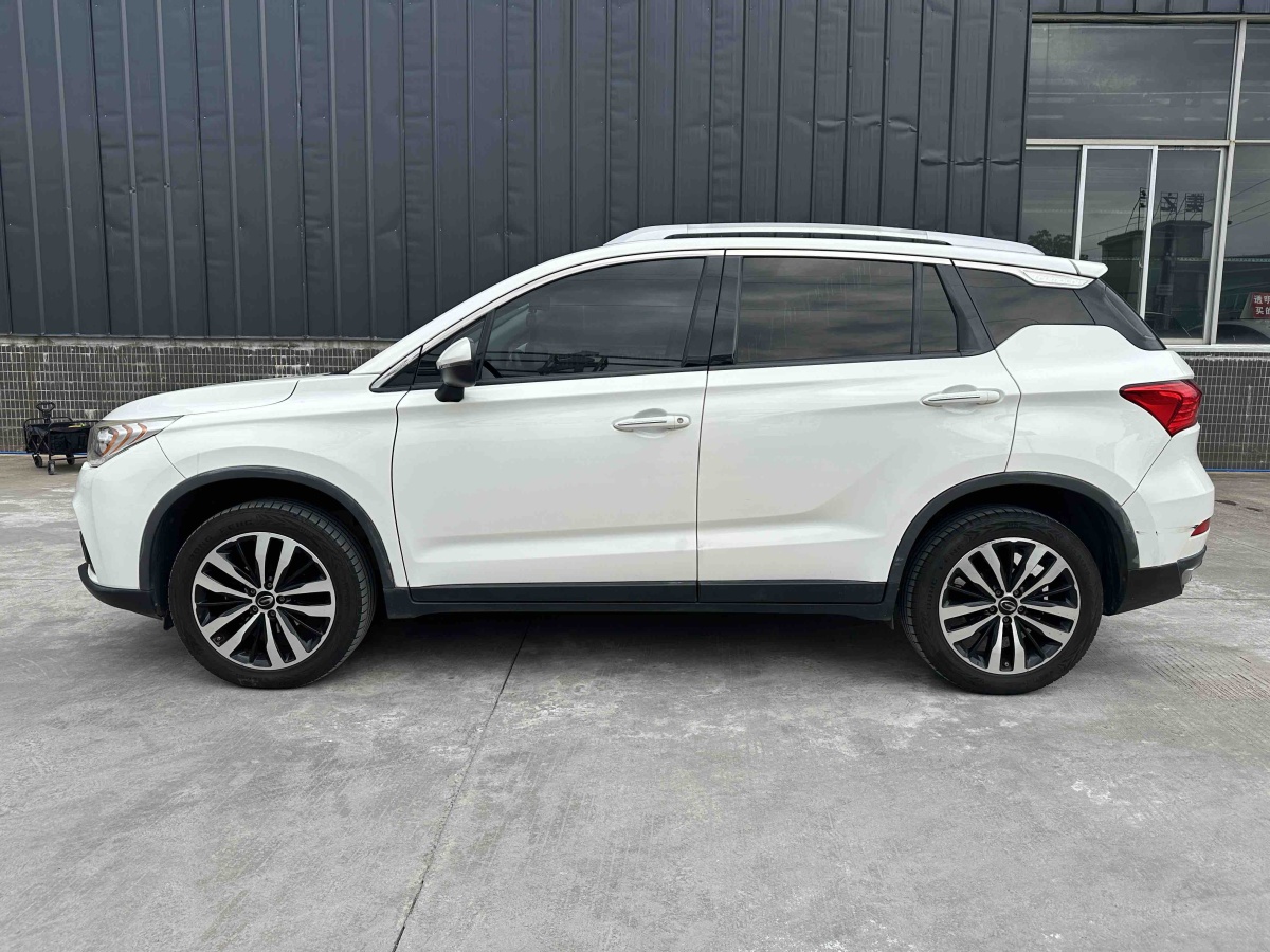 GAC Trumpchi GS4 2017 #4 GAC Trumpchi GS4 2017 car image #4