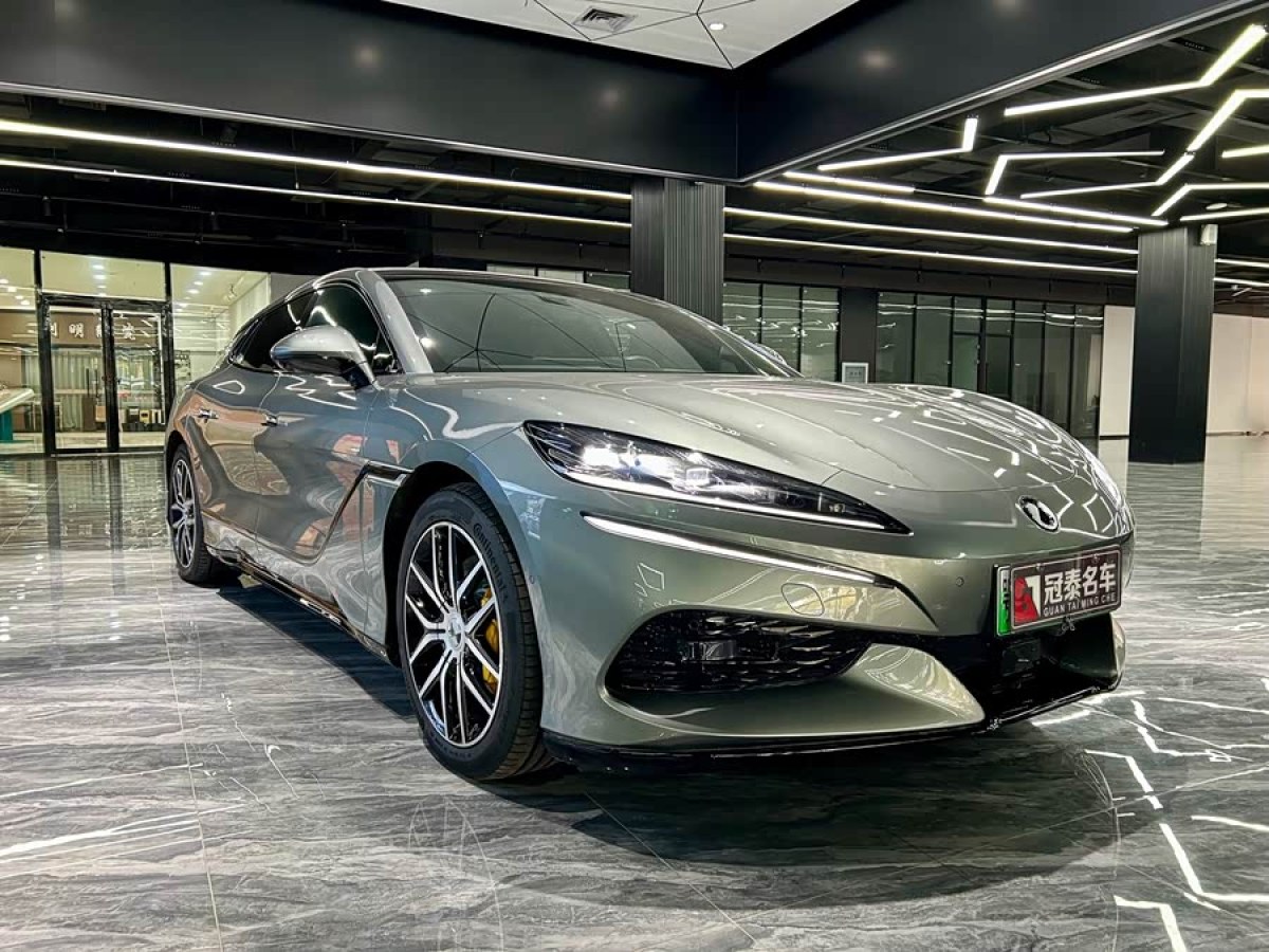 Denza Z9GT 2024 #4 Denza Z9GT 2024 car image #4