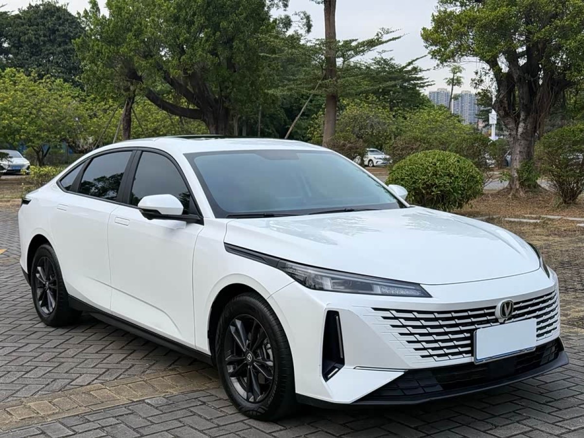 Changan Lamore 2023 #4 Changan Lamore 2023 car image #4