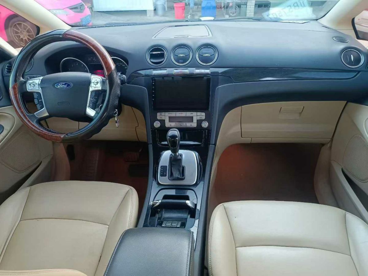 Ford S-MAX 2014 #4 Ford S-MAX 2014 car image #4