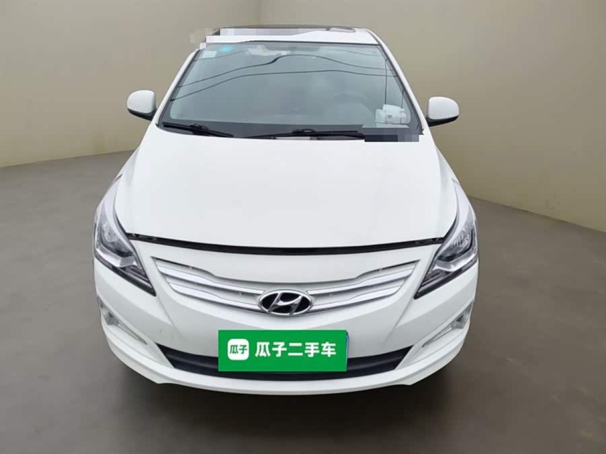 Hyundai Reina Hatchback 2015 imagem de carro #4