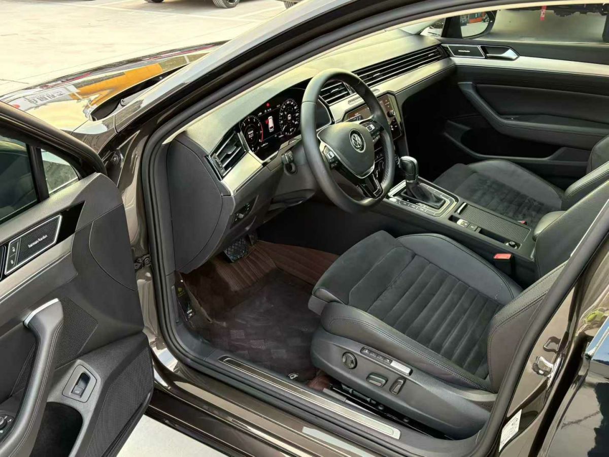 Volkswagen Passat Variant 2017 immagine di auto #4