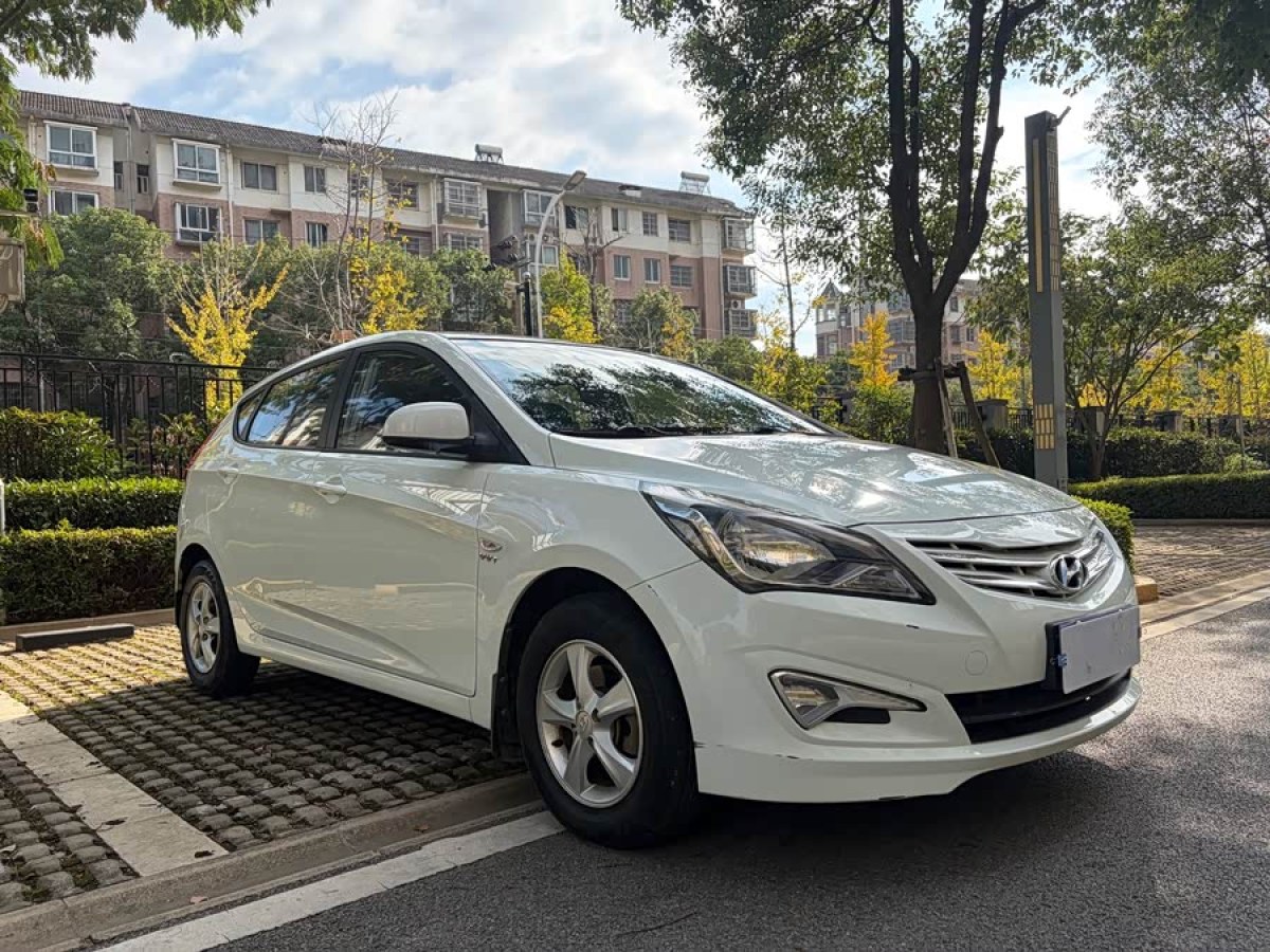 Hyundai Reina Hatchback 2016 #4 Hyundai Reina Hatchback 2016 car image #4