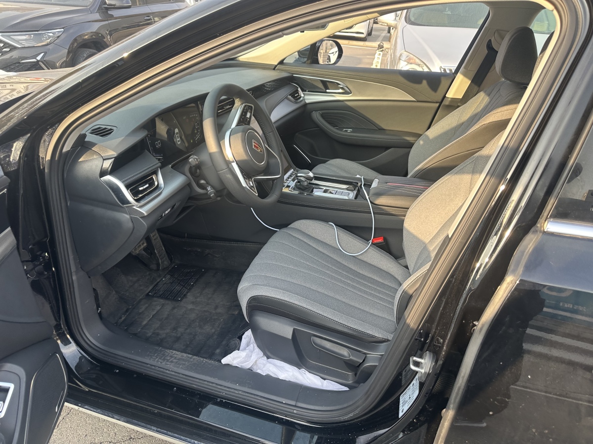 HongQi H5 2024 #4 HongQi H5 2024 car image #4