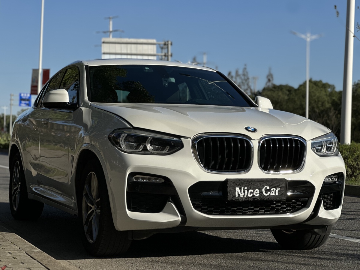BMW X4 M 2018 immagine di auto #4