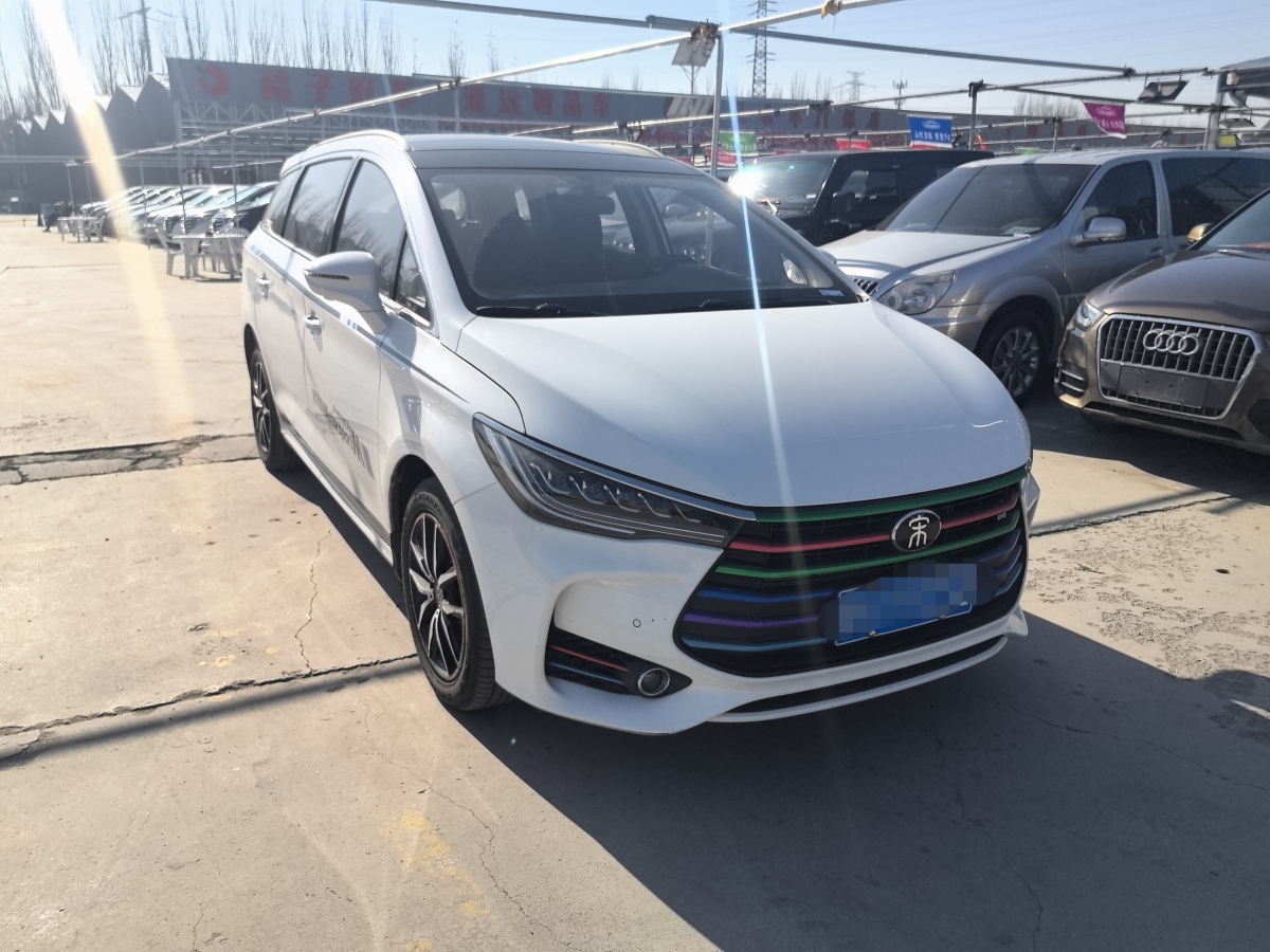 BYD Song MAX 2019 #4 BYD Song MAX 2019 car image #4